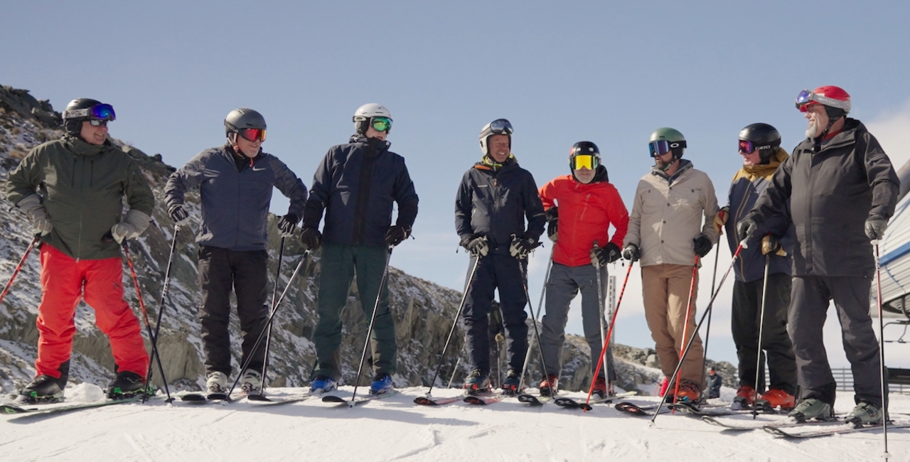 Åtta skidåkare i Tänndalen.
