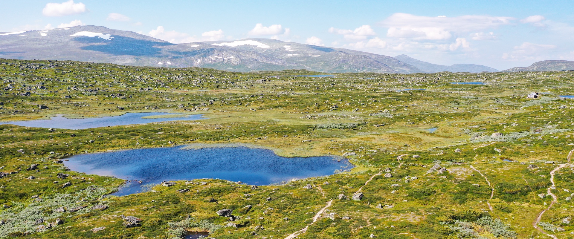Vy över fjällen i Tänndalen sommartid
