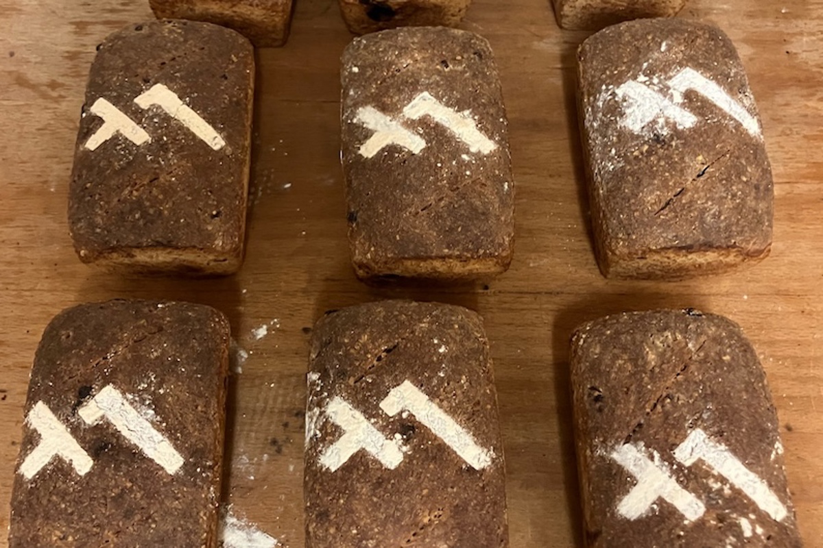 Bröd med Tänndalen loggan